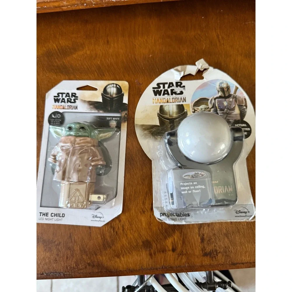 Star Wars The‎ Mandalorian The Child LED Night Light Projector Jasco